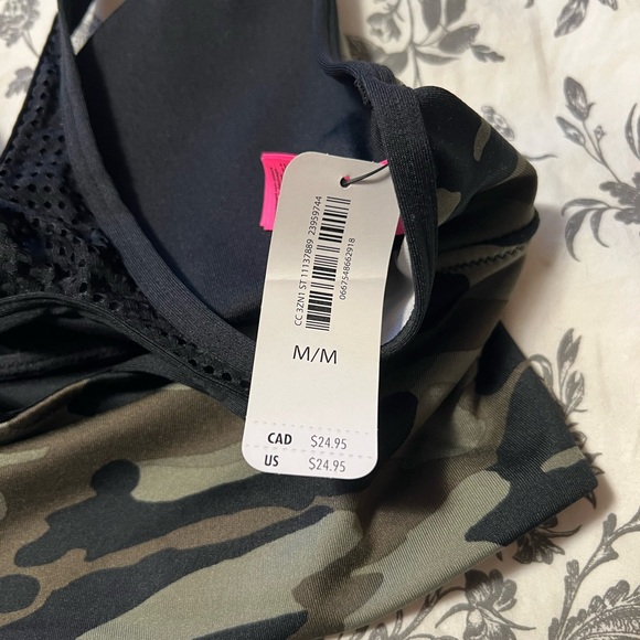 Camo sports bra - Picture 3 of 3
